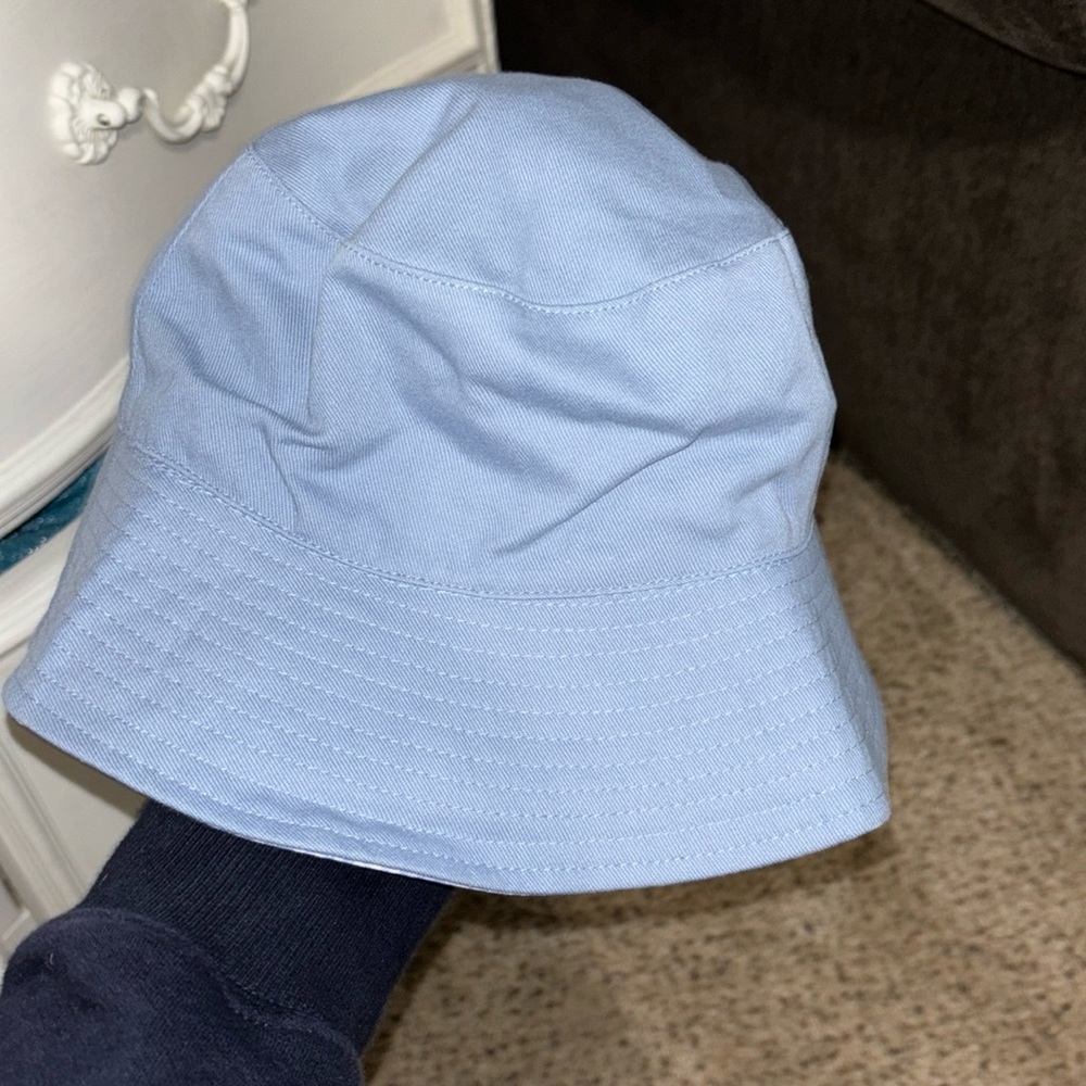 Brand new Vince Camuto bucket hat